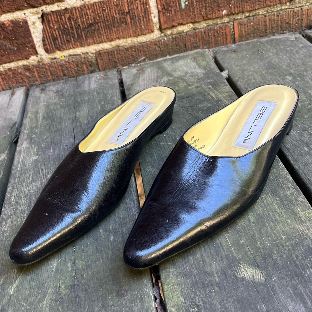 Exquisite Vintage Black Leather Mule Flats Size 7